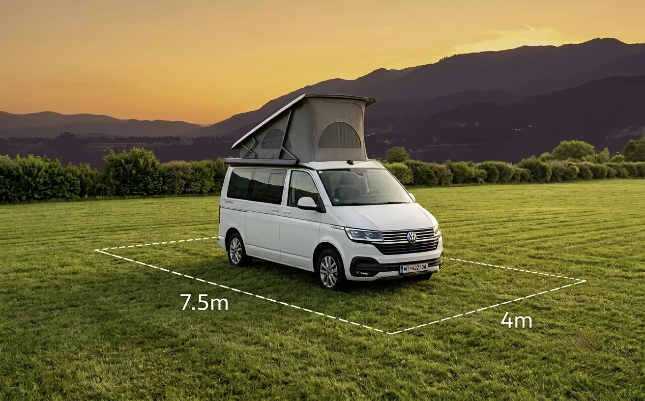 Basic-Stellplatz am Campingplatz Spielberg (7,5 × 4 m) – Platz für PKW mit Zelt oder Campingbus, Abendstimmung mit Blick auf die Murtaler Berge