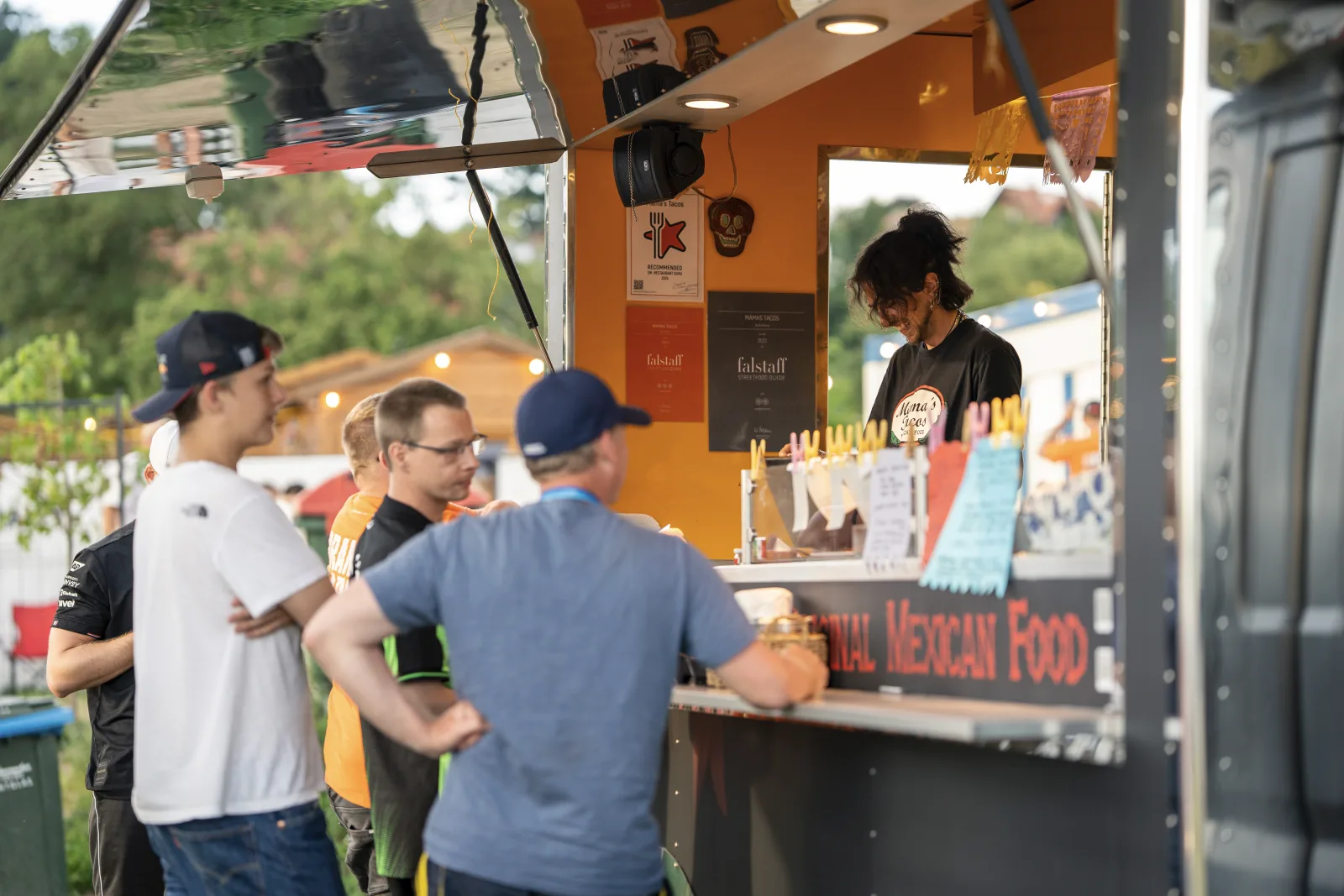 Frühstück, Getränke und Street Food am Schitterhof Campingplatz